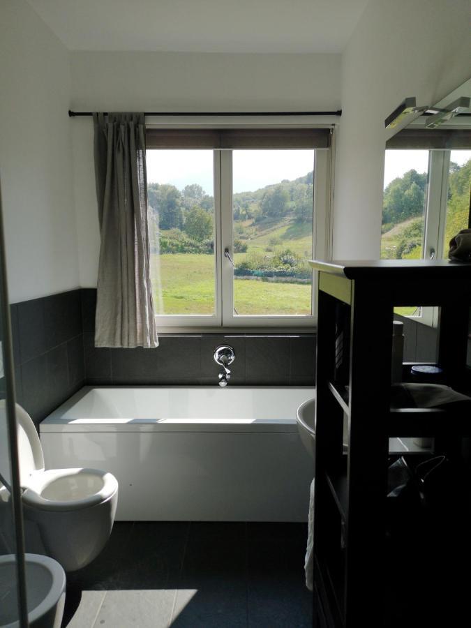 Aosta Stunning Panoramic Views From Modern Two Bedroom Apartment Exterior foto